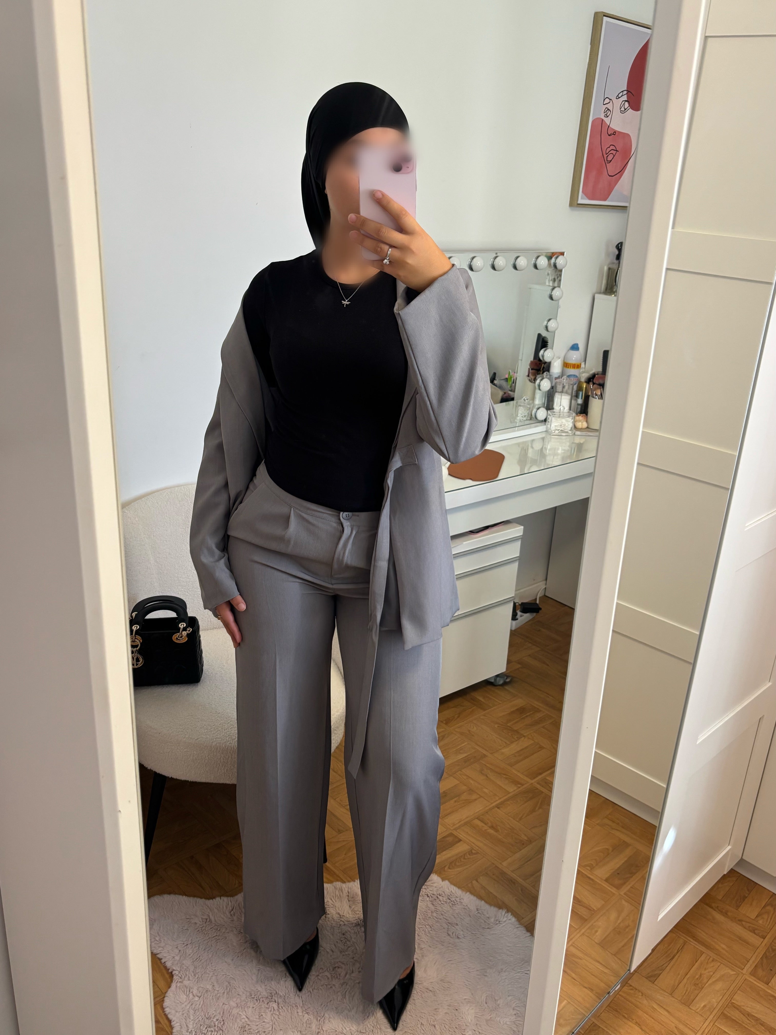 Ensemble à noeud gris