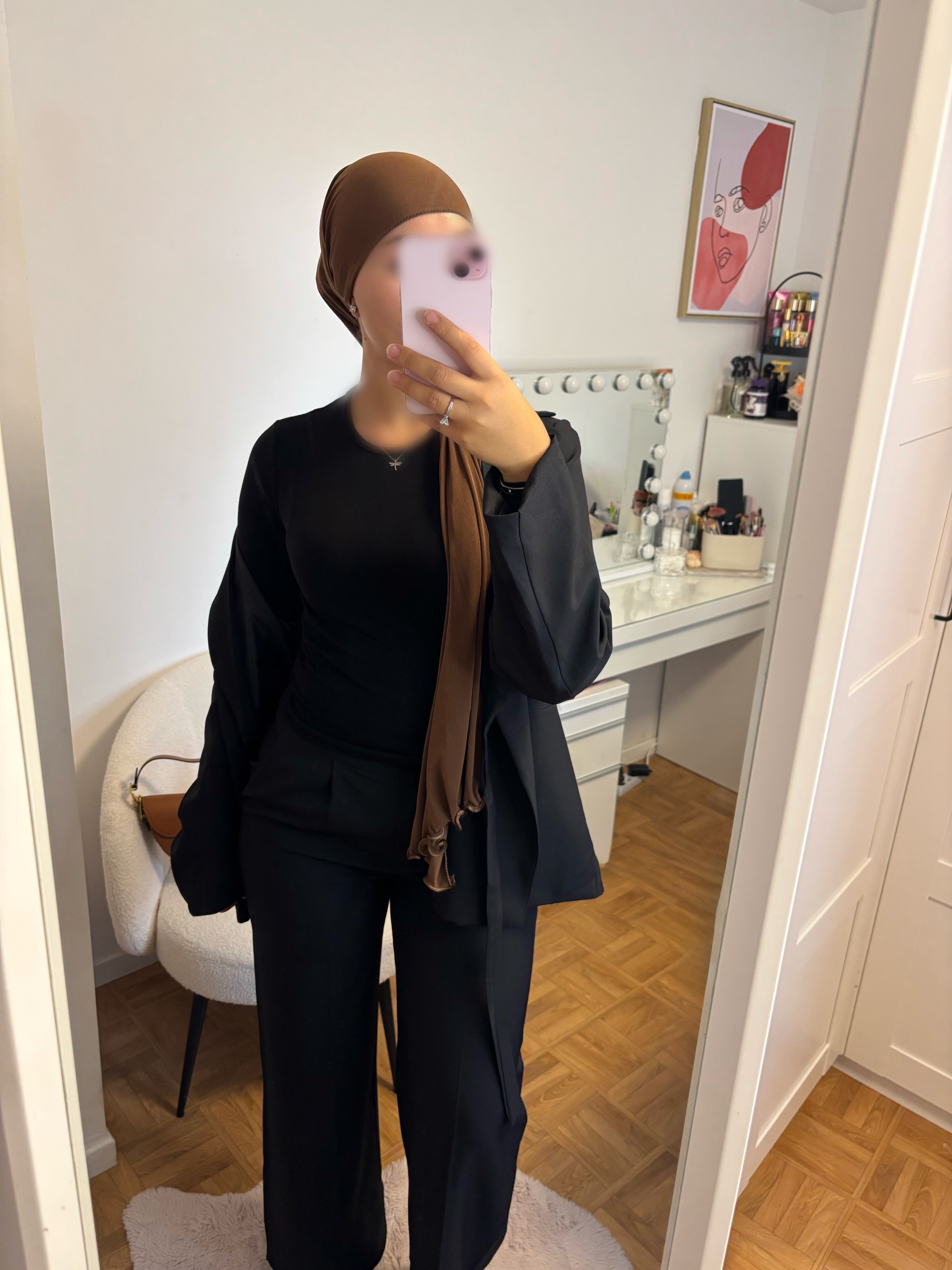 Ensemble à noeud noir